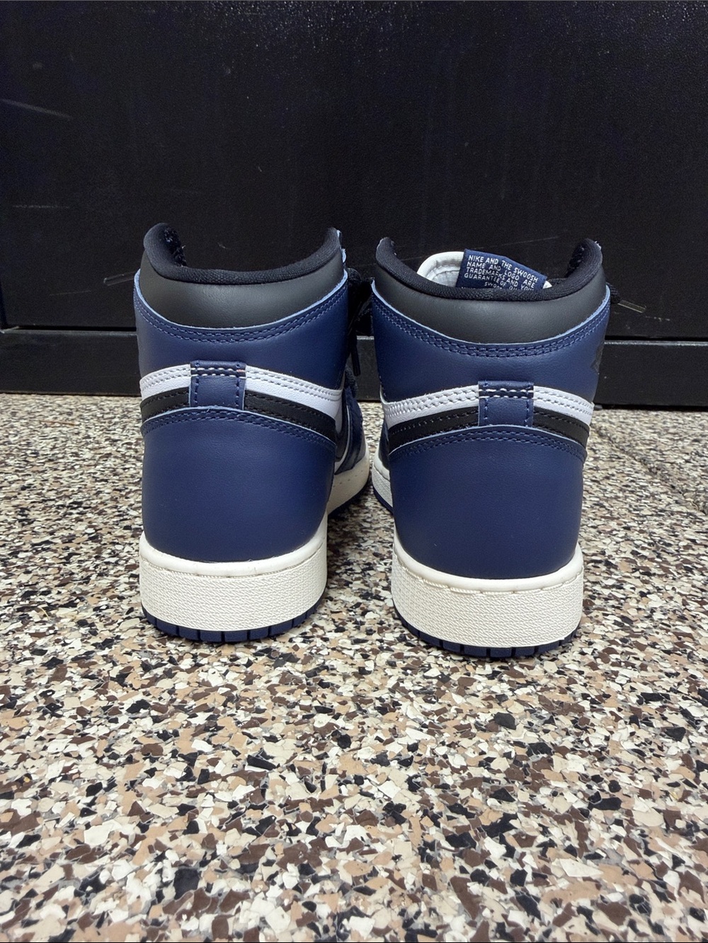 Nike Kids Air Jordan 1 Mid - Navy, White & Black  Brand New! - Picture 6 of 9